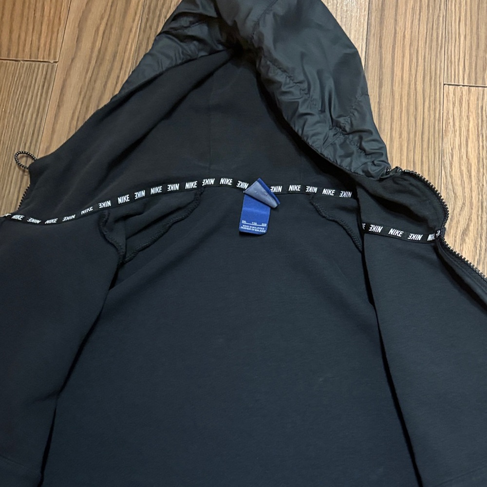 Nike Black Performance Jacket - Picture 5 of 10